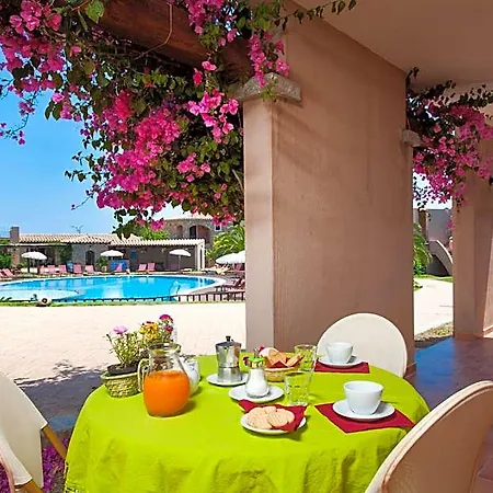 With Swimming-pool In Campulongu Just 600 Mt From The Sea 3* Villasimius